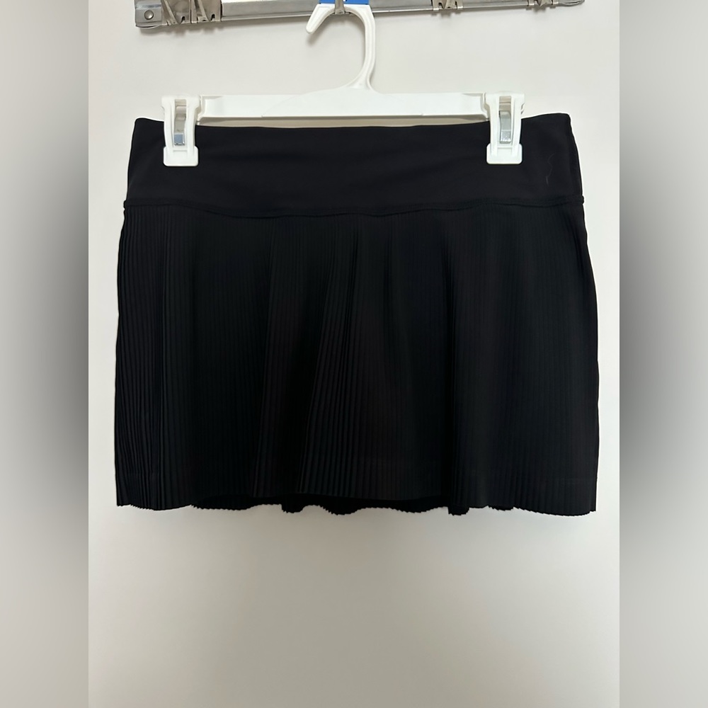 Lululemon electric pleated skirt